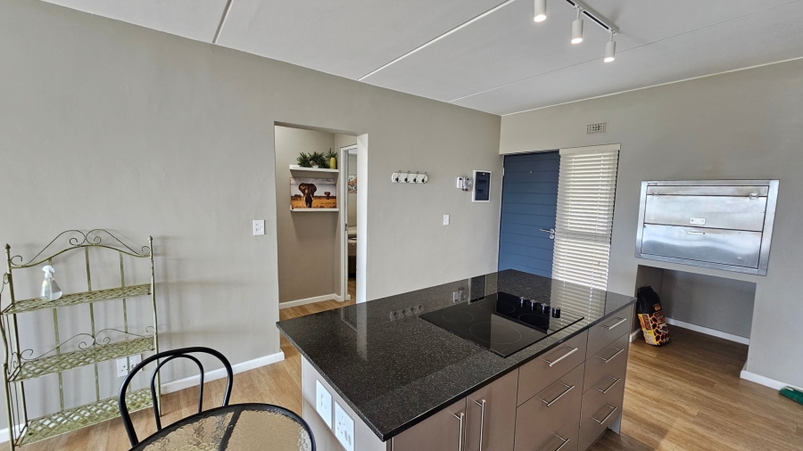 2 Bedroom Property for Sale in Olifantskop Western Cape